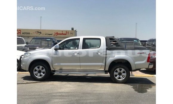 Buy Import Toyota Hilux Other Car in Import - Dubai in Marquesas Buy Import Toyota Hilux Other Car in Import - Dubai in Marquesas