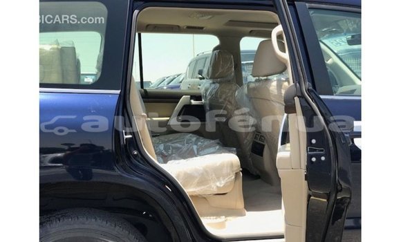 Buy Import Toyota Land Cruiser Blue Car in Import - Dubai in Marquesas Buy Import Toyota Land Cruiser Blue Car in Import - Dubai in Marquesas
