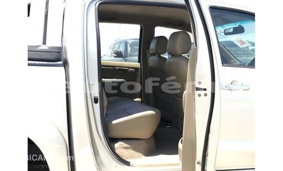 Buy Import Toyota Hilux Other Car in Import - Dubai in Marquesas Buy Import Toyota Hilux Other Car in Import - Dubai in Marquesas