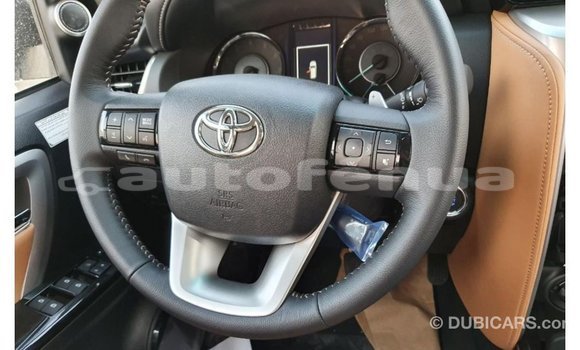 Acheter Import Voiture Toyota Fortuner Blanc à Import - Dubai, Marquesas Acheter Import Voiture Toyota Fortuner Blanc à Import - Dubai, Marquesas