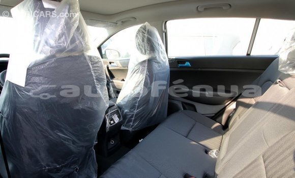 Acheter Import Voiture Kia Sportage Blanc à Import - Dubai, Marquesas Acheter Import Voiture Kia Sportage Blanc à Import - Dubai, Marquesas