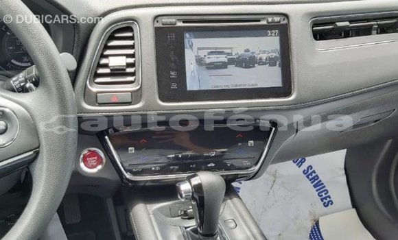 Acheter Import Moto Honda C Blanc à Import - Dubai, Marquesas Acheter Import Moto Honda C Blanc à Import - Dubai, Marquesas