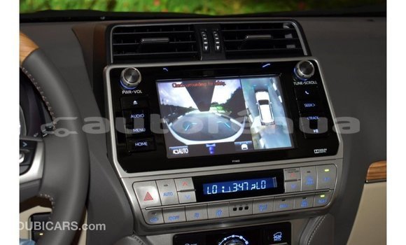 Acheter Import Voiture Toyota Prado Blanc à Import - Dubai, Marquesas Acheter Import Voiture Toyota Prado Blanc à Import - Dubai, Marquesas