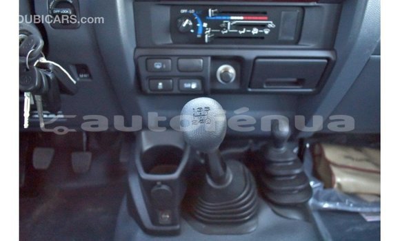Acheter Import Voiture Toyota Land Cruiser Beige à Import - Dubai, Marquesas Acheter Import Voiture Toyota Land Cruiser Beige à Import - Dubai, Marquesas