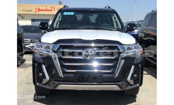 Buy Import Toyota Land Cruiser Black Car in Import - Dubai in Marquesas Buy Import Toyota Land Cruiser Black Car in Import - Dubai in Marquesas