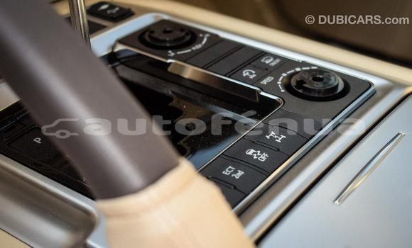 Acheter Import Voiture Toyota Land Cruiser Blanc à Import - Dubai, Marquesas Acheter Import Voiture Toyota Land Cruiser Blanc à Import - Dubai, Marquesas