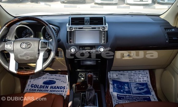 Acheter Import Voiture Toyota Prado Blanc à Import - Dubai, Marquesas Acheter Import Voiture Toyota Prado Blanc à Import - Dubai, Marquesas