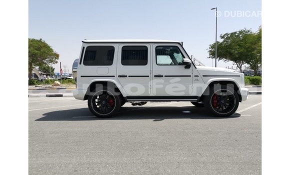 Acheter Import Voiture Mercedes-Benz 190 Blanc à Import - Dubai, Marquesas Acheter Import Voiture Mercedes-Benz 190 Blanc à Import - Dubai, Marquesas