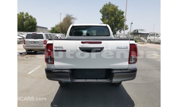 Acheter Import Voiture Toyota Hilux Blanc à Import - Dubai, Marquesas Acheter Import Voiture Toyota Hilux Blanc à Import - Dubai, Marquesas