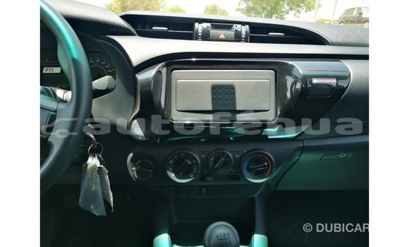 Acheter Import Voiture Toyota Hilux Blanc à Import - Dubai, Marquesas Acheter Import Voiture Toyota Hilux Blanc à Import - Dubai, Marquesas