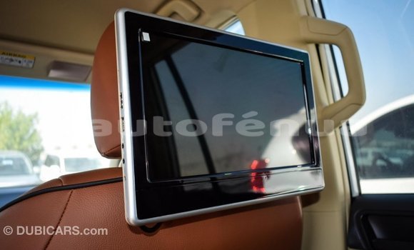 Acheter Import Voiture Toyota Prado Blanc à Import - Dubai, Marquesas Acheter Import Voiture Toyota Prado Blanc à Import - Dubai, Marquesas