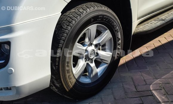 Acheter Import Voiture Toyota Prado Blanc à Import - Dubai, Marquesas Acheter Import Voiture Toyota Prado Blanc à Import - Dubai, Marquesas