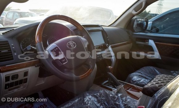 Buy Import Toyota Land Cruiser Black Car in Import - Dubai in Marquesas Buy Import Toyota Land Cruiser Black Car in Import - Dubai in Marquesas