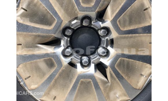 Acheter Import Voiture Toyota Prado Bleu à Import - Dubai, Marquesas Acheter Import Voiture Toyota Prado Bleu à Import - Dubai, Marquesas