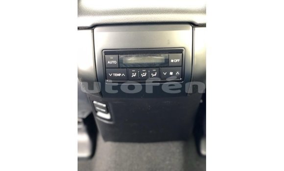 Acheter Import Voiture Toyota Prado Bleu à Import - Dubai, Marquesas Acheter Import Voiture Toyota Prado Bleu à Import - Dubai, Marquesas