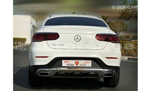 Acheter Import Voiture Mercedes-Benz 190 Blanc à Import - Dubai, Marquesas Acheter Import Voiture Mercedes-Benz 190 Blanc à Import - Dubai, Marquesas