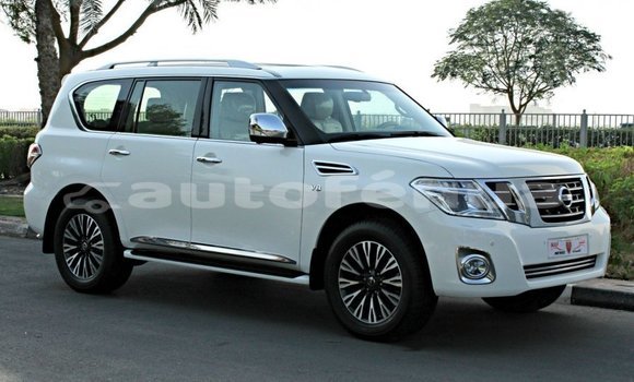 Acheter Import Voiture Nissan Patrol Blanc à Import - Dubai, Marquesas Acheter Import Voiture Nissan Patrol Blanc à Import - Dubai, Marquesas