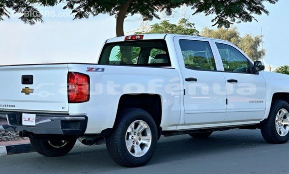Acheter Import Voiture Chevrolet Silverado Blanc à Import - Dubai, Marquesas Acheter Import Voiture Chevrolet Silverado Blanc à Import - Dubai, Marquesas