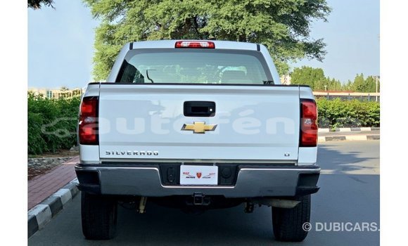 Acheter Import Voiture Chevrolet Silverado Blanc à Import - Dubai, Marquesas Acheter Import Voiture Chevrolet Silverado Blanc à Import - Dubai, Marquesas