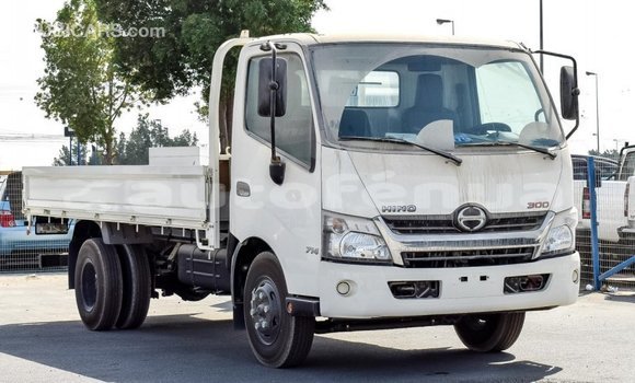 Acheter Import Utilitaire Hino 300 Series Blanc à Import - Dubai, Marquesas Acheter Import Utilitaire Hino 300 Series Blanc à Import - Dubai, Marquesas
