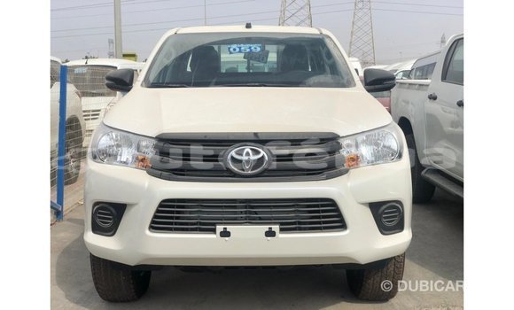 Acheter Import Voiture Toyota Hilux Blanc à Import - Dubai, Marquesas Acheter Import Voiture Toyota Hilux Blanc à Import - Dubai, Marquesas