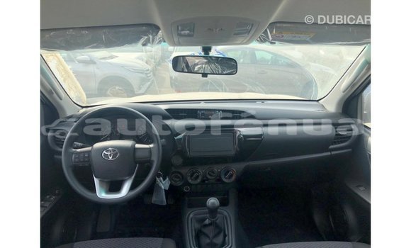 Acheter Import Voiture Toyota Hilux Blanc à Import - Dubai, Marquesas Acheter Import Voiture Toyota Hilux Blanc à Import - Dubai, Marquesas