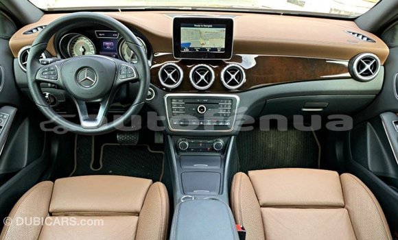 Acheter Import Voiture Mercedes-Benz 250 Noir à Import - Dubai, Marquesas Acheter Import Voiture Mercedes-Benz 250 Noir à Import - Dubai, Marquesas