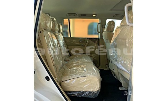 Acheter Import Voiture Nissan Patrol Blanc à Import - Dubai, Marquesas Acheter Import Voiture Nissan Patrol Blanc à Import - Dubai, Marquesas