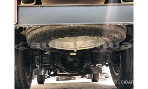 Acheter Import Voiture Mitsubishi Carisma Blanc à Import - Dubai, Marquesas Acheter Import Voiture Mitsubishi Carisma Blanc à Import - Dubai, Marquesas