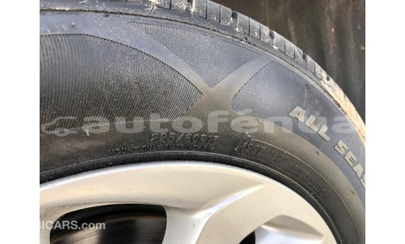 Acheter Import Voiture Hyundai Tucson Rouge à Import - Dubai, Marquesas Acheter Import Voiture Hyundai Tucson Rouge à Import - Dubai, Marquesas