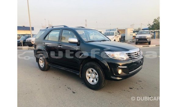 Acheter Import Voiture Toyota Fortuner Noir à Import - Dubai, Marquesas Acheter Import Voiture Toyota Fortuner Noir à Import - Dubai, Marquesas