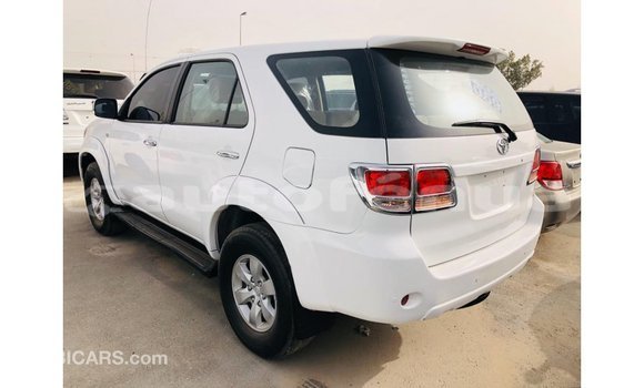 Buy Import Toyota Fortuner White Car in Import - Dubai in Marquesas Buy Import Toyota Fortuner White Car in Import - Dubai in Marquesas