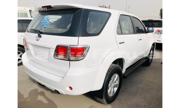 Buy Import Toyota Fortuner White Car in Import - Dubai in Marquesas Buy Import Toyota Fortuner White Car in Import - Dubai in Marquesas