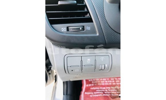 Acheter Import Voiture Hyundai Accent Autre à Import - Dubai, Marquesas Acheter Import Voiture Hyundai Accent Autre à Import - Dubai, Marquesas