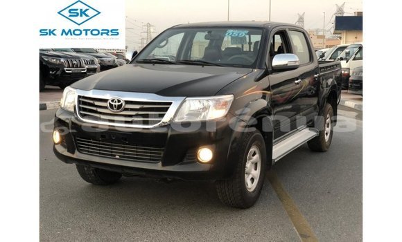 Acheter Import Voiture Toyota Hilux Noir à Import - Dubai, Marquesas