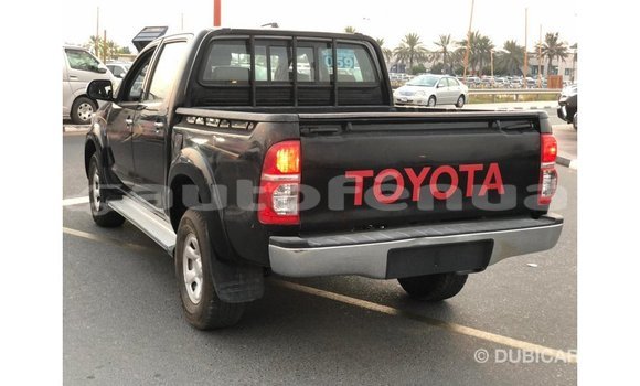 Acheter Import Voiture Toyota Hilux Noir à Import - Dubai, Marquesas Acheter Import Voiture Toyota Hilux Noir à Import - Dubai, Marquesas