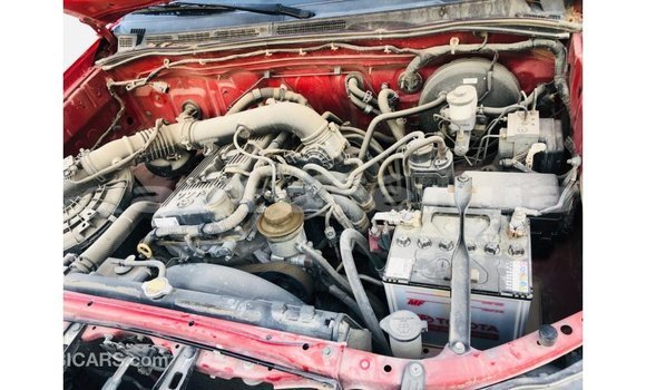 Acheter Import Voiture Toyota Hilux Rouge à Import - Dubai, Marquesas Acheter Import Voiture Toyota Hilux Rouge à Import - Dubai, Marquesas