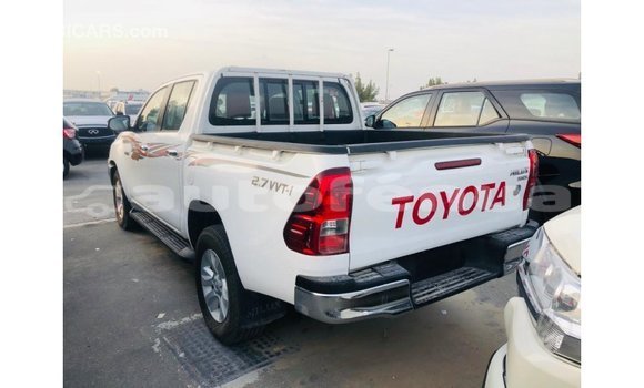 Acheter Import Voiture Toyota Hilux Blanc à Import - Dubai, Marquesas Acheter Import Voiture Toyota Hilux Blanc à Import - Dubai, Marquesas