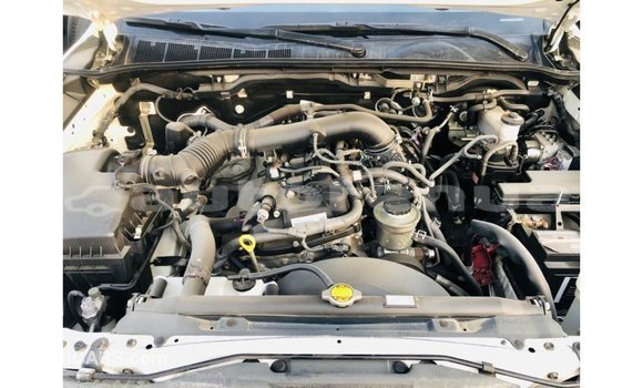 Acheter Import Voiture Toyota Hilux Blanc à Import - Dubai, Marquesas Acheter Import Voiture Toyota Hilux Blanc à Import - Dubai, Marquesas