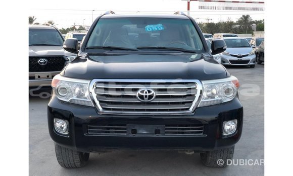 Acheter Import Voiture Toyota Land Cruiser Noir à Import - Dubai, Marquesas Acheter Import Voiture Toyota Land Cruiser Noir à Import - Dubai, Marquesas