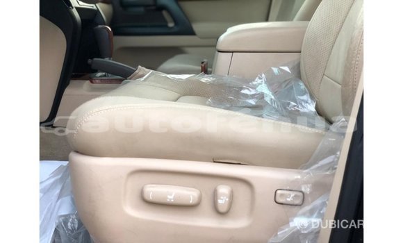 Acheter Import Voiture Toyota Land Cruiser Noir à Import - Dubai, Marquesas Acheter Import Voiture Toyota Land Cruiser Noir à Import - Dubai, Marquesas