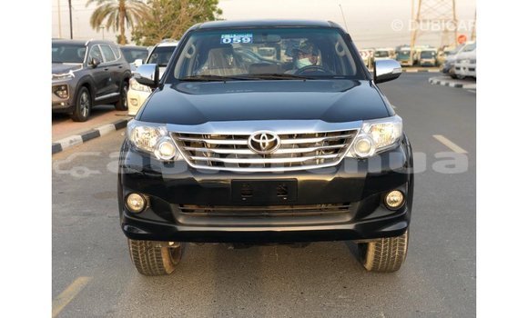 Acheter Import Voiture Toyota Fortuner Noir à Import - Dubai, Marquesas Acheter Import Voiture Toyota Fortuner Noir à Import - Dubai, Marquesas