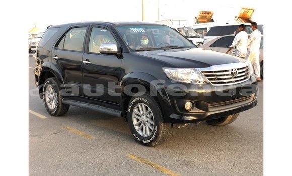 Acheter Import Voiture Toyota Fortuner Noir à Import - Dubai, Marquesas Acheter Import Voiture Toyota Fortuner Noir à Import - Dubai, Marquesas