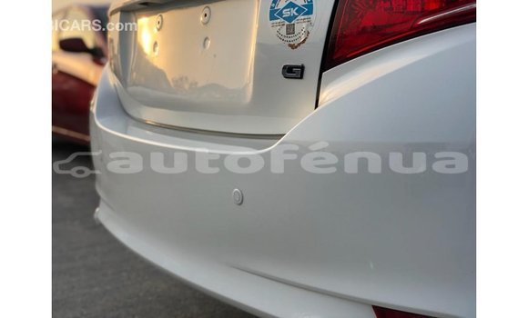 Acheter Import Voiture Toyota Yaris Blanc à Import - Dubai, Marquesas Acheter Import Voiture Toyota Yaris Blanc à Import - Dubai, Marquesas