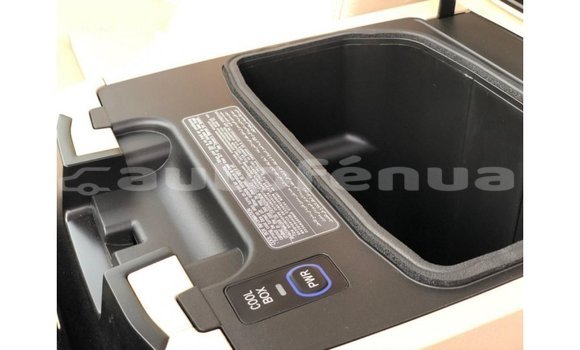 Buy Import Toyota Land Cruiser Black Car in Import - Dubai in Marquesas Buy Import Toyota Land Cruiser Black Car in Import - Dubai in Marquesas