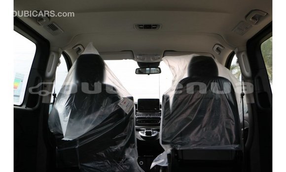 Acheter Import Voiture Mercedes-Benz 250 Noir à Import - Dubai, Marquesas Acheter Import Voiture Mercedes-Benz 250 Noir à Import - Dubai, Marquesas