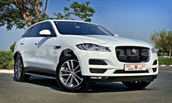 Acheter Import Voiture Jaguar F-Pace Blanc à Import - Dubai, Marquesas