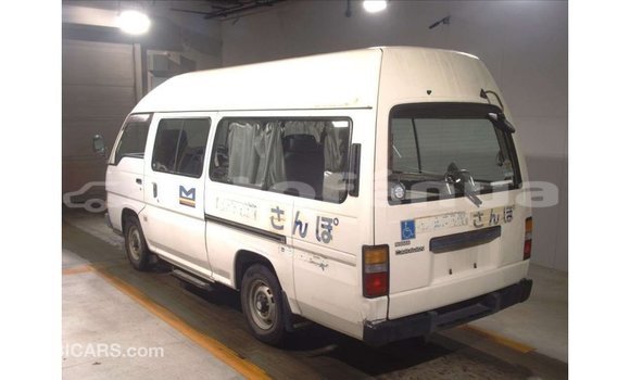 Buy Import Nissan Caravan White Car in Import - Dubai in Marquesas Buy Import Nissan Caravan White Car in Import - Dubai in Marquesas