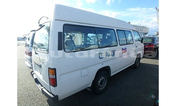 Buy Import Nissan Caravan White Car in Import - Dubai in Marquesas Buy Import Nissan Caravan White Car in Import - Dubai in Marquesas