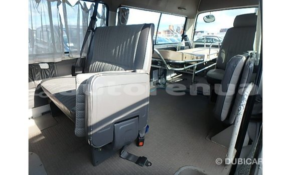 Buy Import Nissan Caravan White Car in Import - Dubai in Marquesas Buy Import Nissan Caravan White Car in Import - Dubai in Marquesas